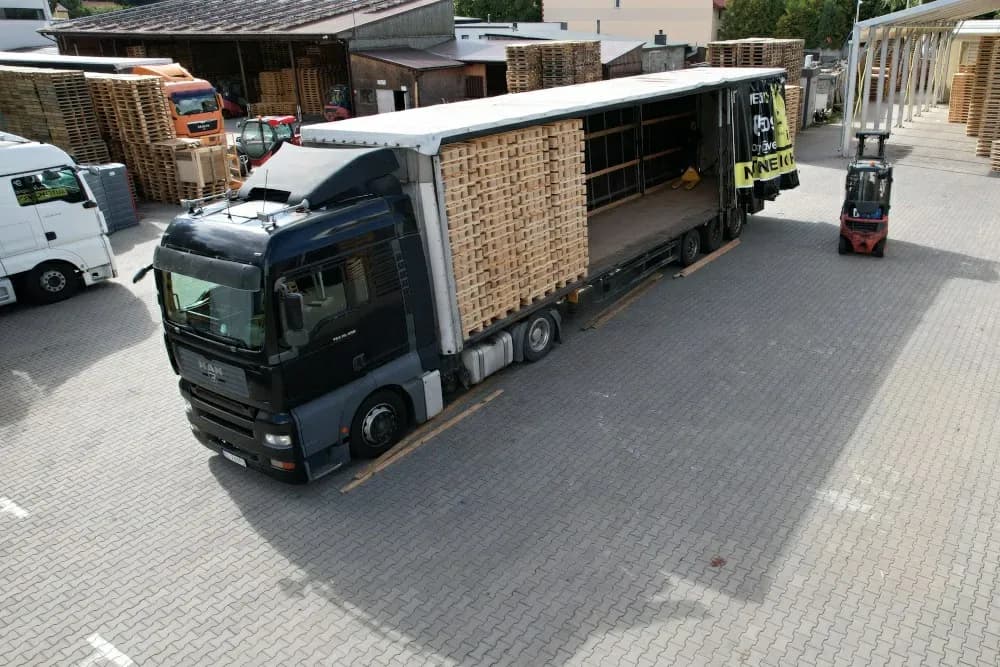 Ile palet zmieści się w naczepie 13 6? Sprawdź maksymalną pojemność