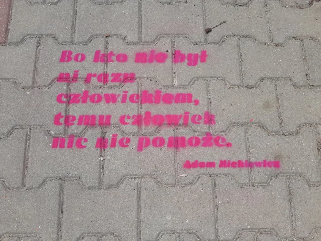 Asfalt ile ilgili sözler: metaforlar i inspiracje w literaturze