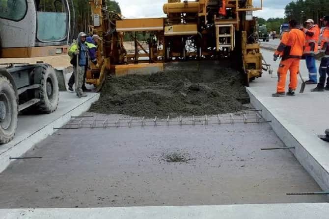 Asfalt czy beton – co wybrać dla trwałej nawierzchni drogi?