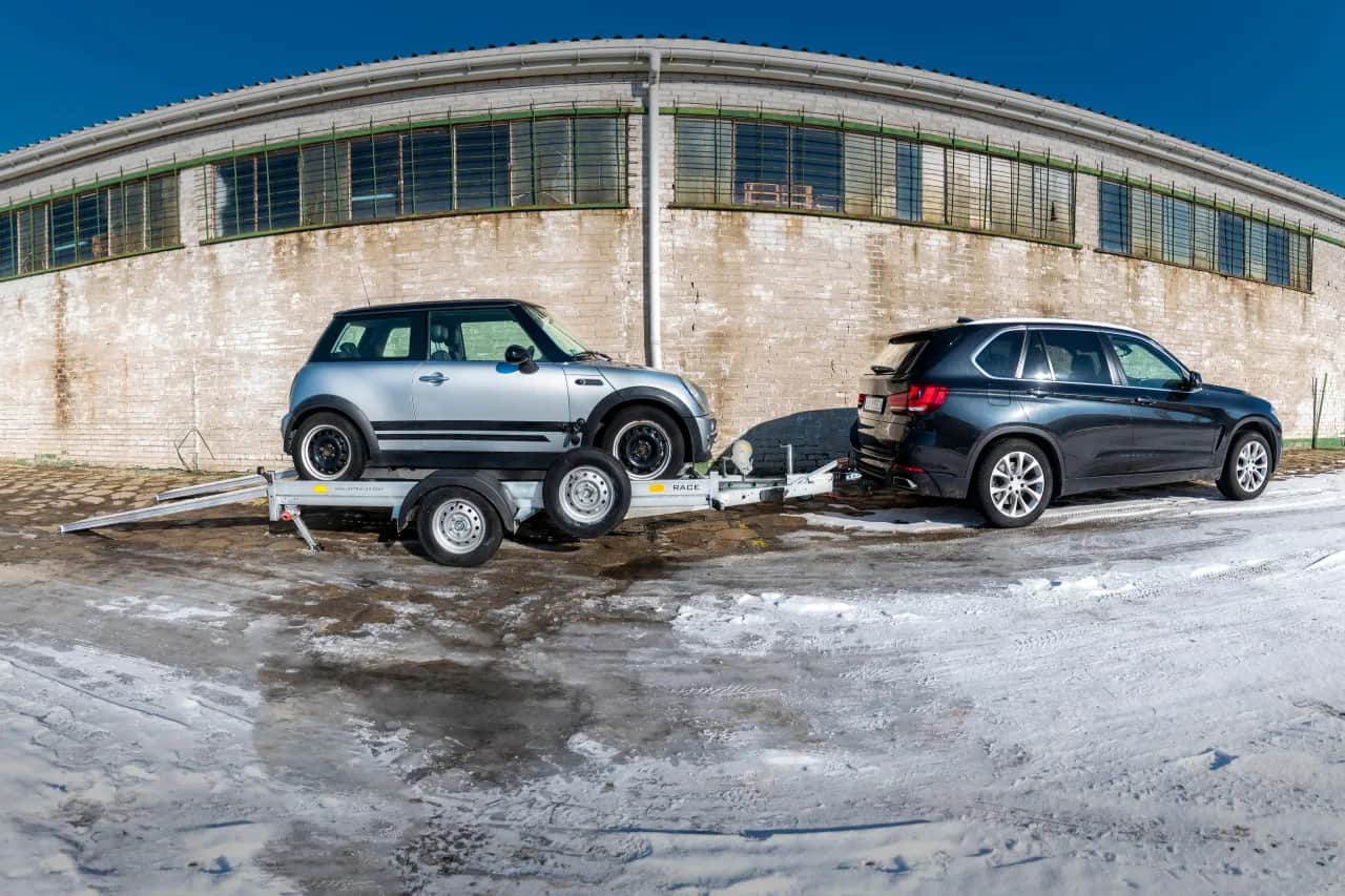 Czy diesla można holować? Poznaj ryzyko i bezpieczne alternatywy